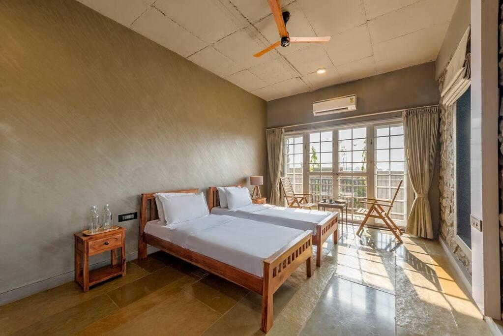 Stone Mansion By Phoenix Stays Igatpuri Buitenkant foto