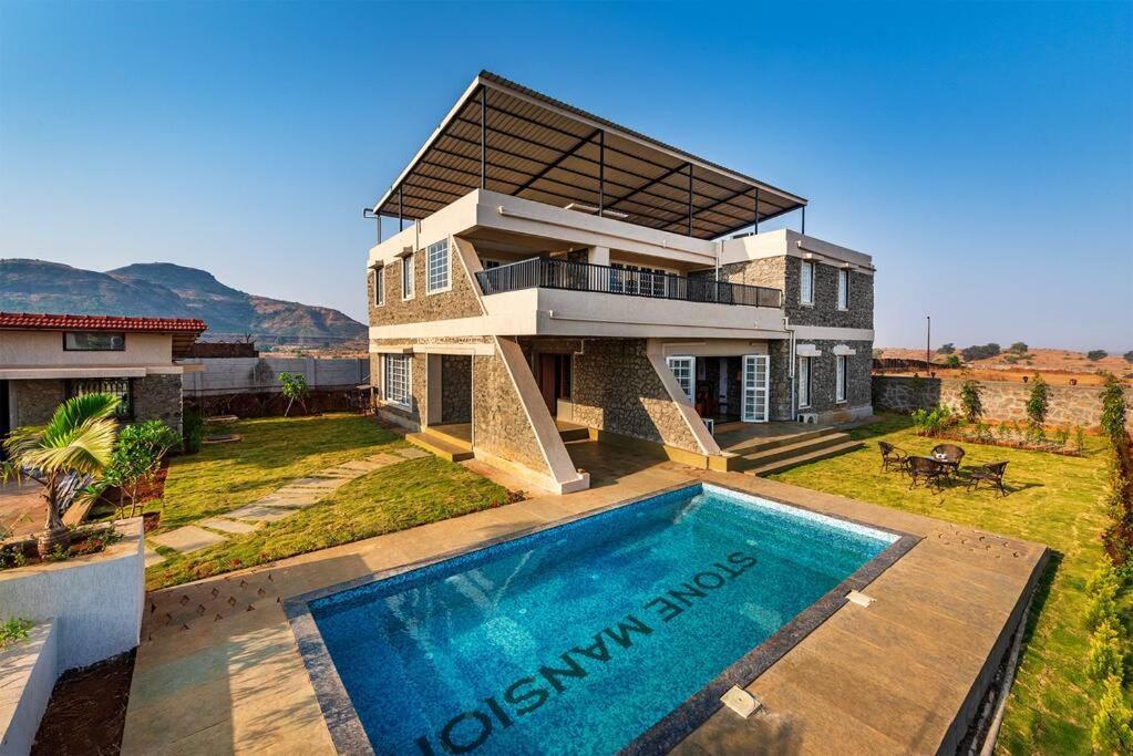 Stone Mansion By Phoenix Stays Igatpuri Buitenkant foto