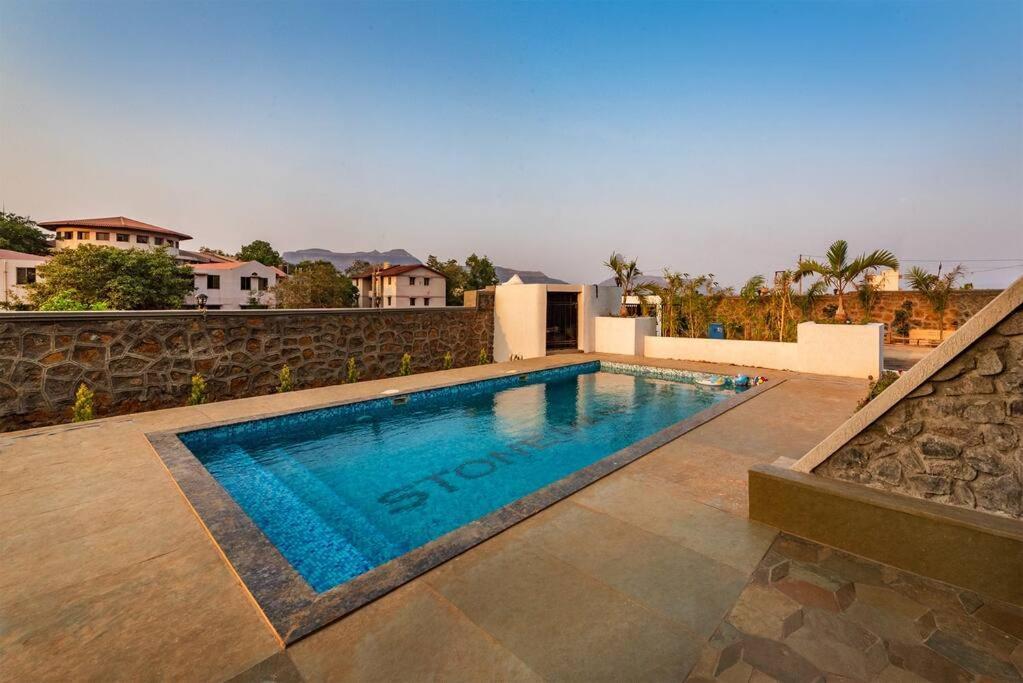 Stone Mansion By Phoenix Stays Igatpuri Buitenkant foto